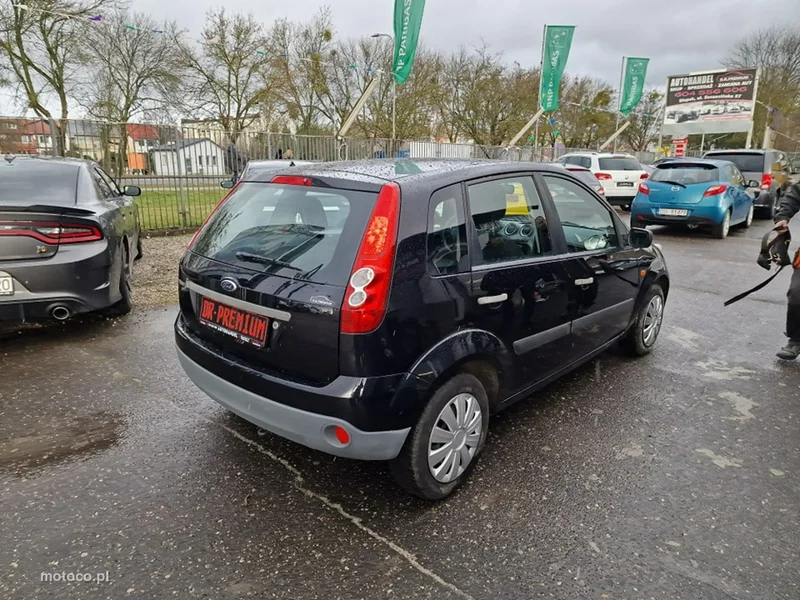 Ford Fiesta V 3