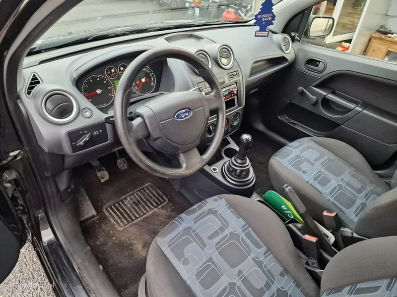Ford Fiesta V 6