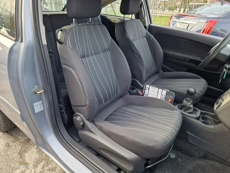 Opel Corsa D 22