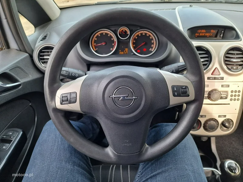 Opel Corsa D 8