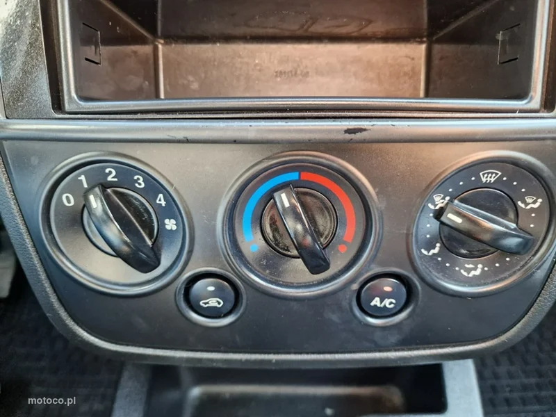 Ford Fiesta V 16