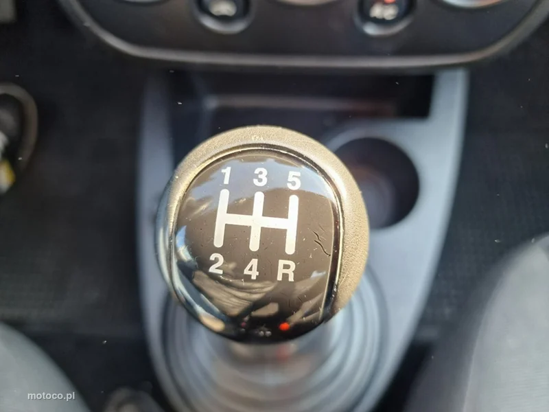 Ford Fiesta V 17