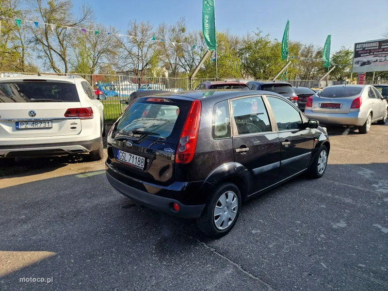 Ford Fiesta V 3