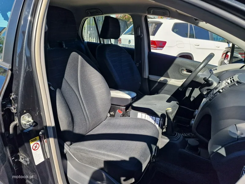 Toyota Yaris XP90 20