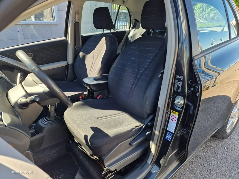 Toyota Yaris XP90 7