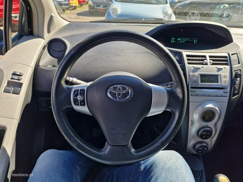 Toyota Yaris XP90 9