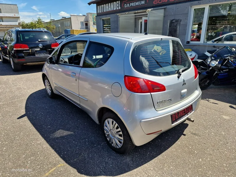 Mitsubishi Colt 5