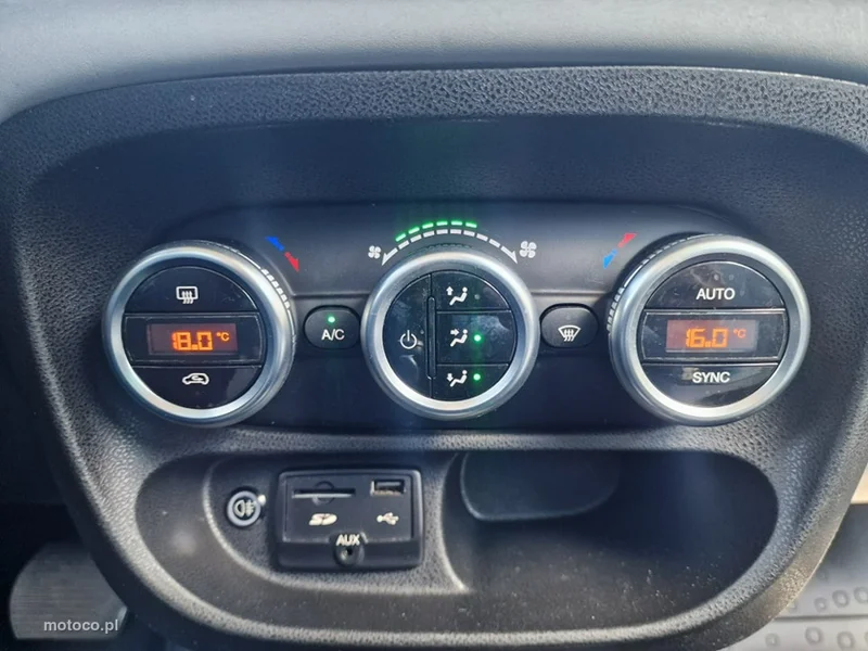Fiat 500L 24