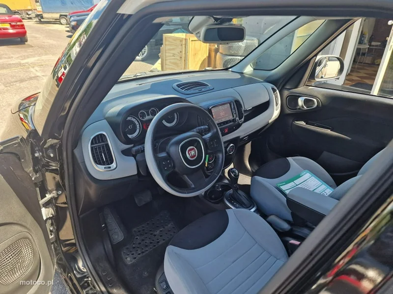 Fiat 500L 6