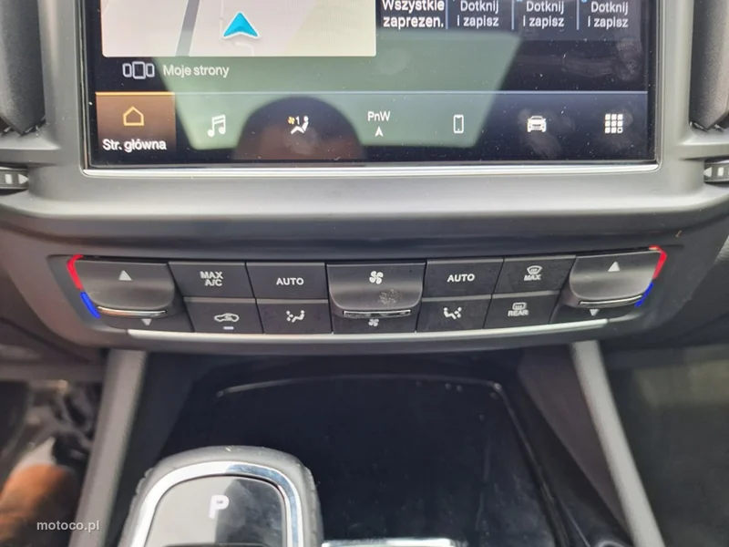 Maserati Levante 26