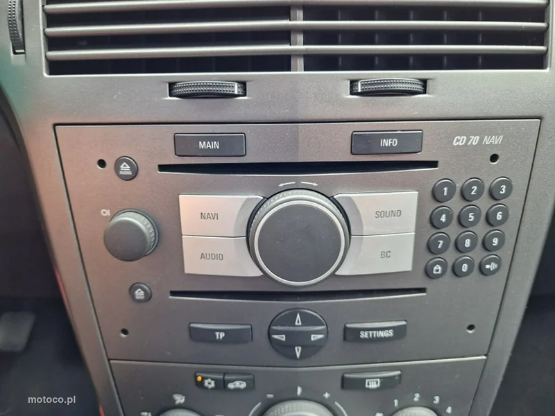 Opel Astra H 22