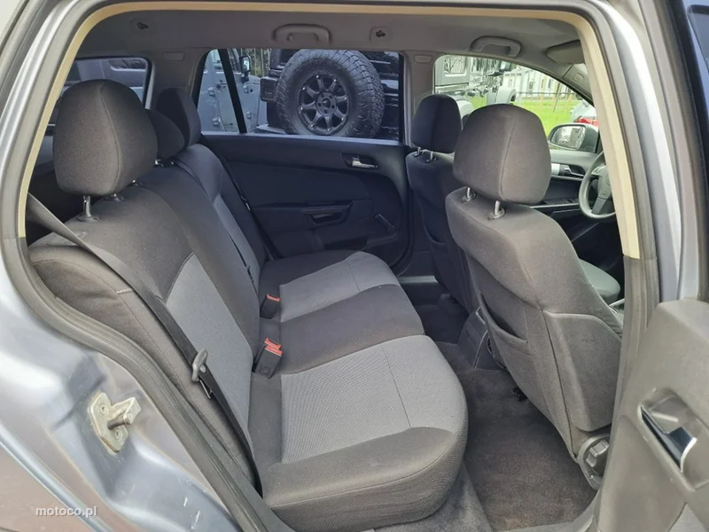 Opel Astra H 28