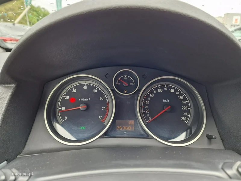 Opel Astra H 8