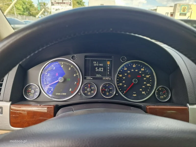 Volkswagen Touareg 7L 8