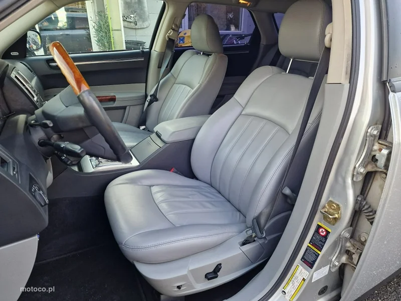 Chrysler 300C 6