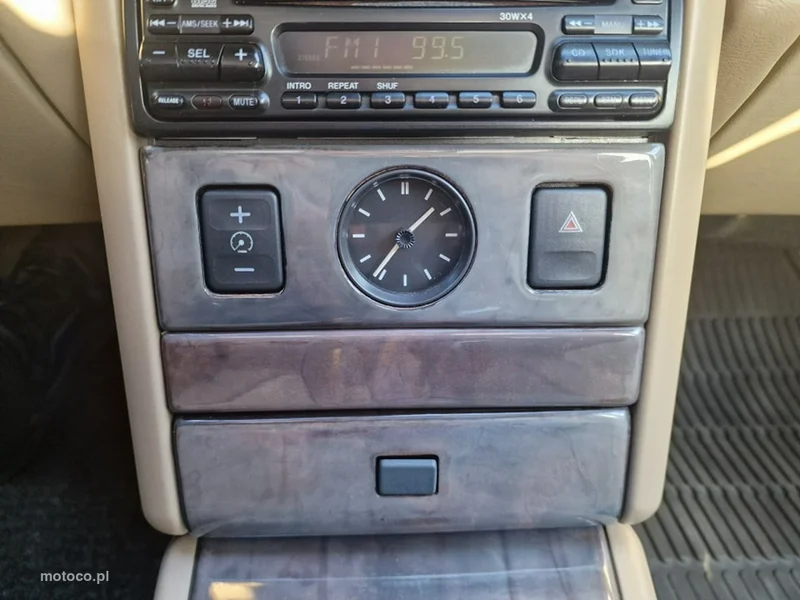 Rover 827 17