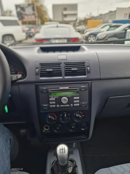 Ford Tourneo Connect 12