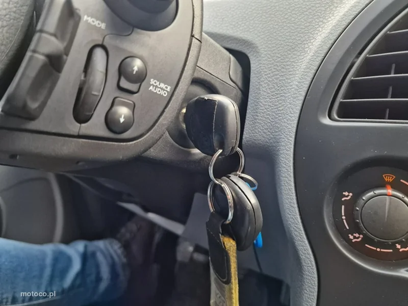 Renault Modus 13