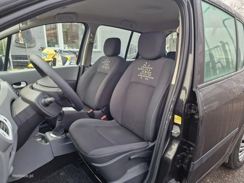 Renault Modus 6