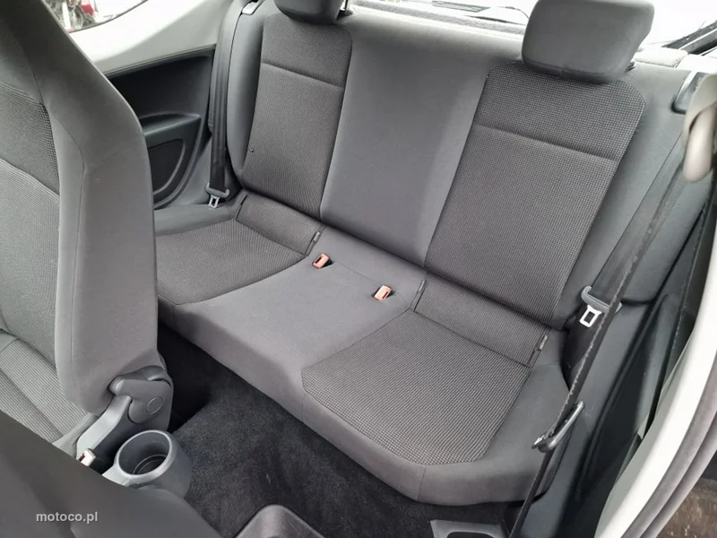 Volkswagen up! 17