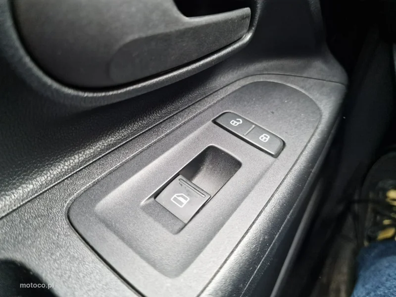 Volkswagen up! 9