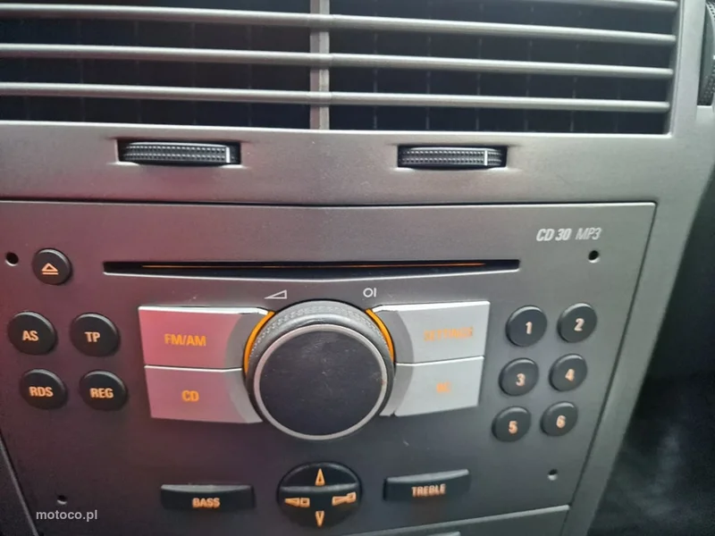Opel Astra H 16