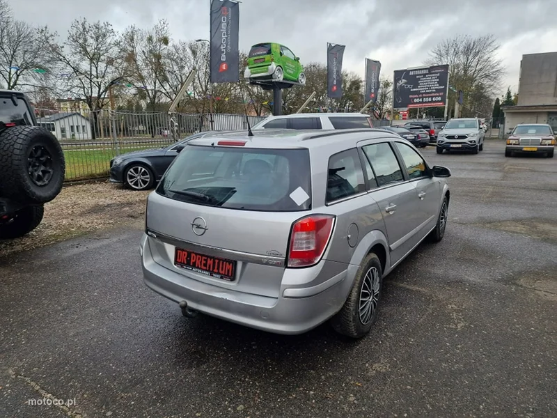 Opel Astra H 3