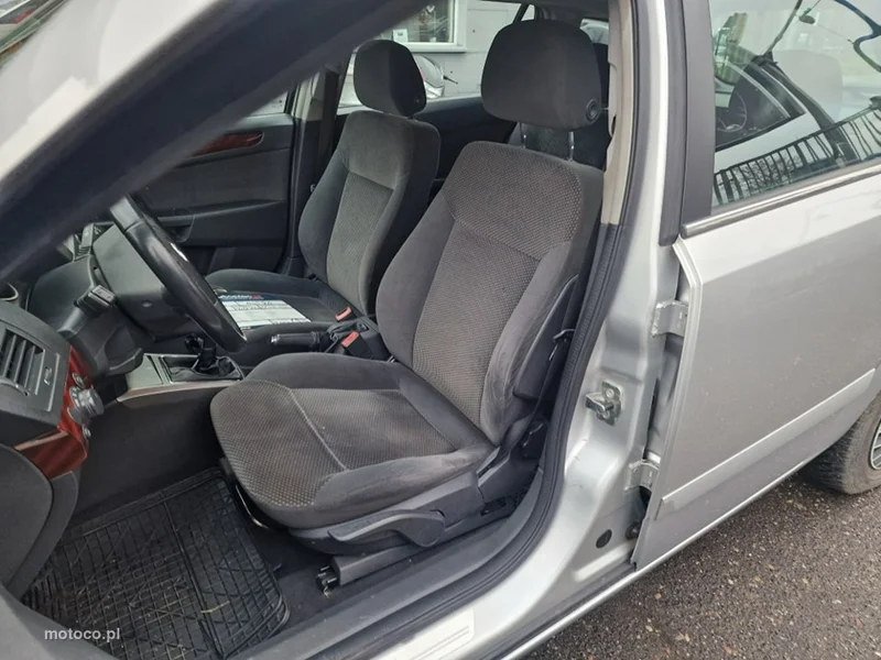 Opel Astra H 5