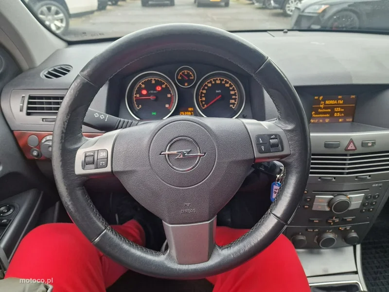 Opel Astra H 7