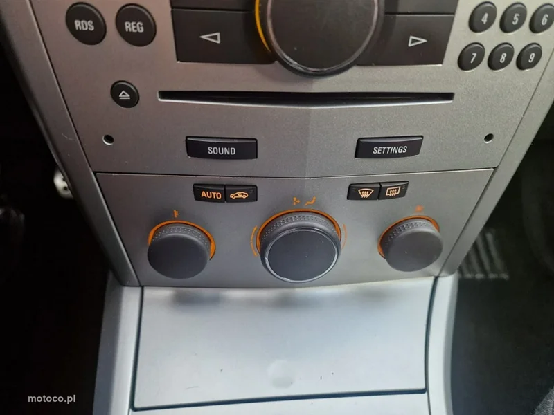 Opel Astra H 18