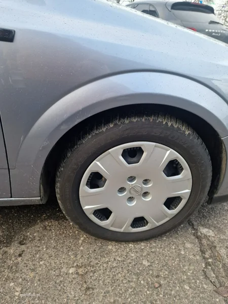 Opel Astra H 23