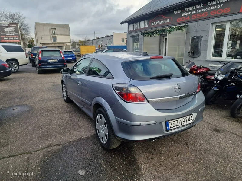 Opel Astra H 5