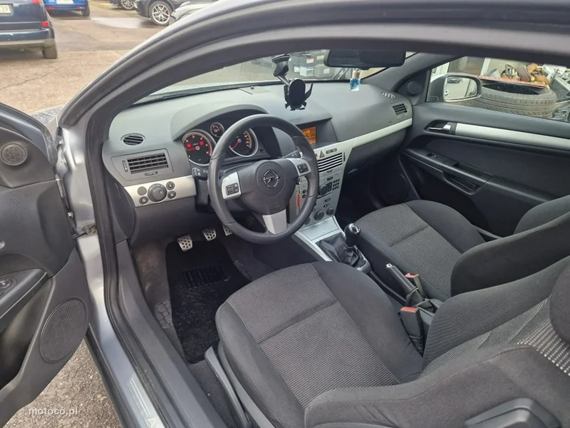 Opel Astra H 7