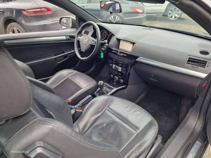 Opel Astra H 25