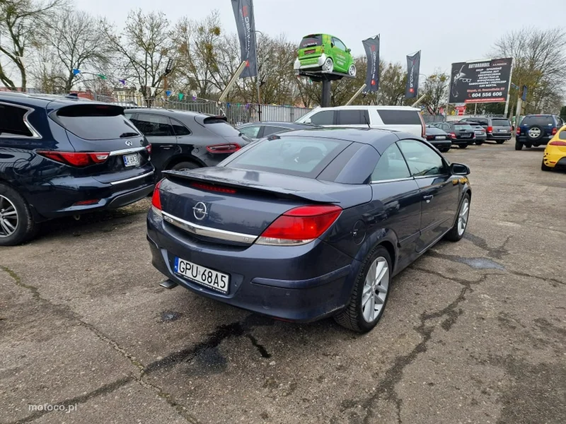 Opel Astra H 4