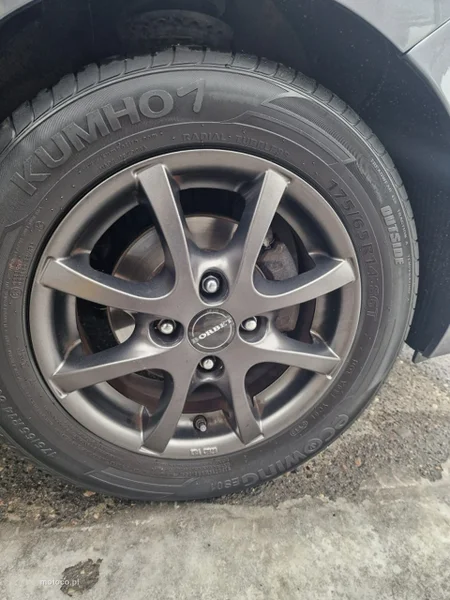 Hyundai i10 22