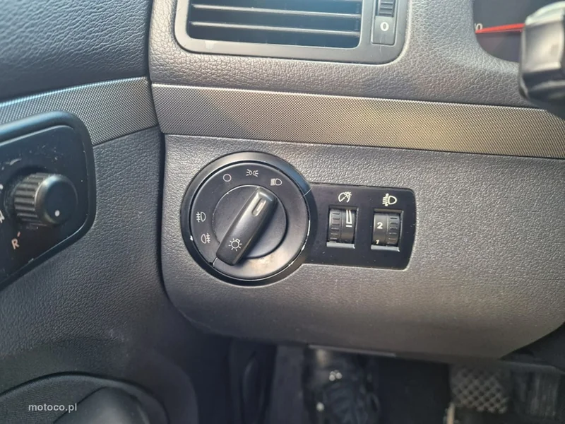 Volkswagen Touran 1T 12
