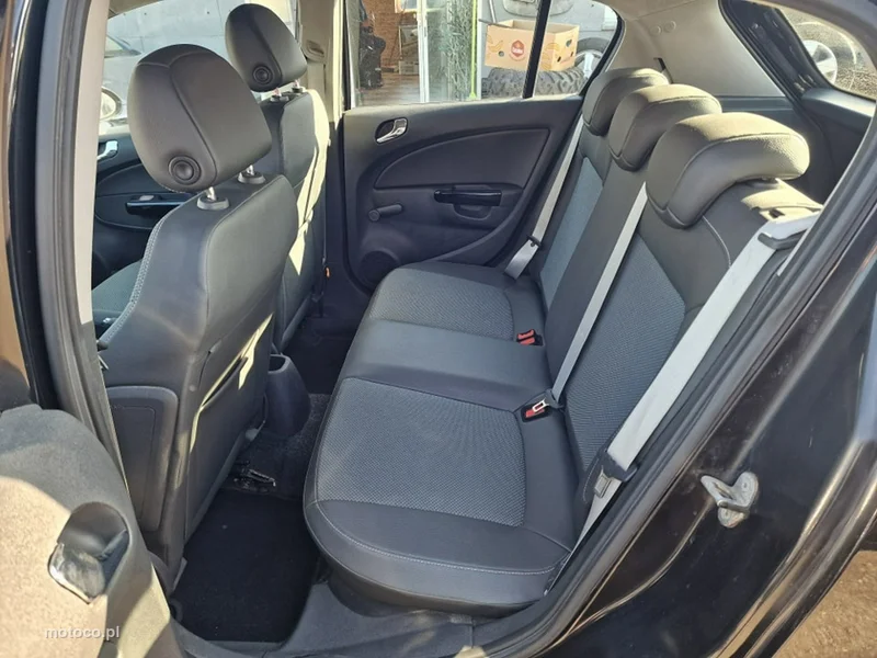 Opel Corsa D 23