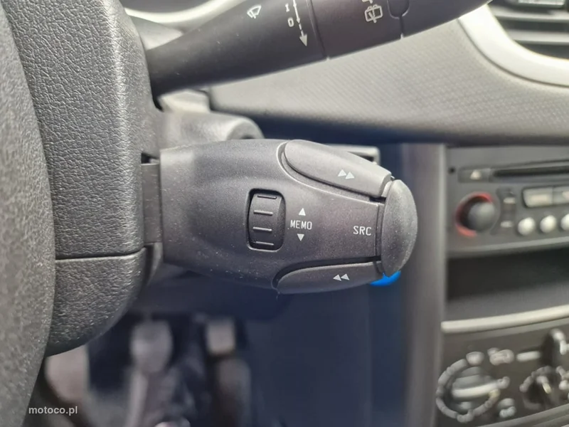 Peugeot 207 11