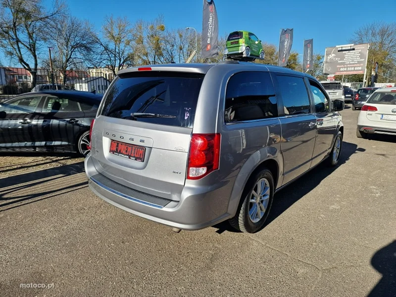 Dodge Grand Caravan 4