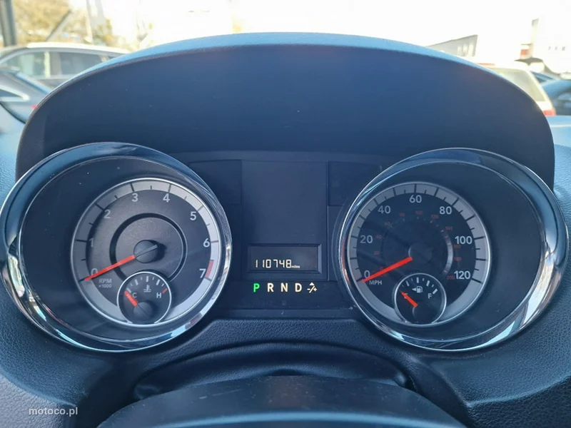 Dodge Grand Caravan 9