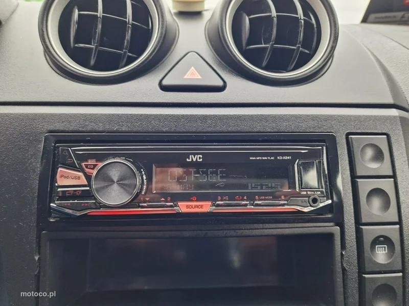 Ford Fiesta V 11