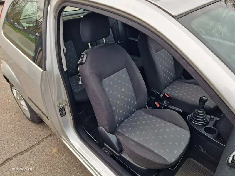 Ford Fiesta V 14