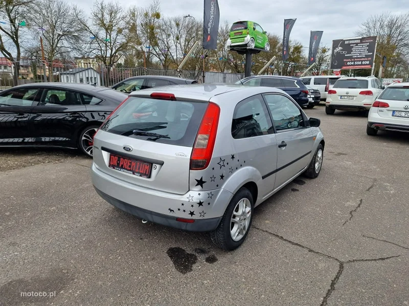 Ford Fiesta V 4