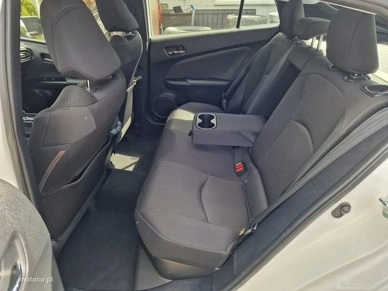 Toyota Prius+ XW50 29