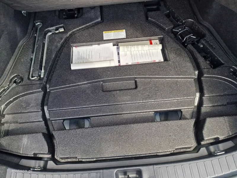 Toyota Prius+ XW50 33
