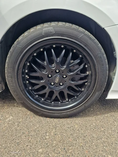 Toyota Prius+ XW50 34