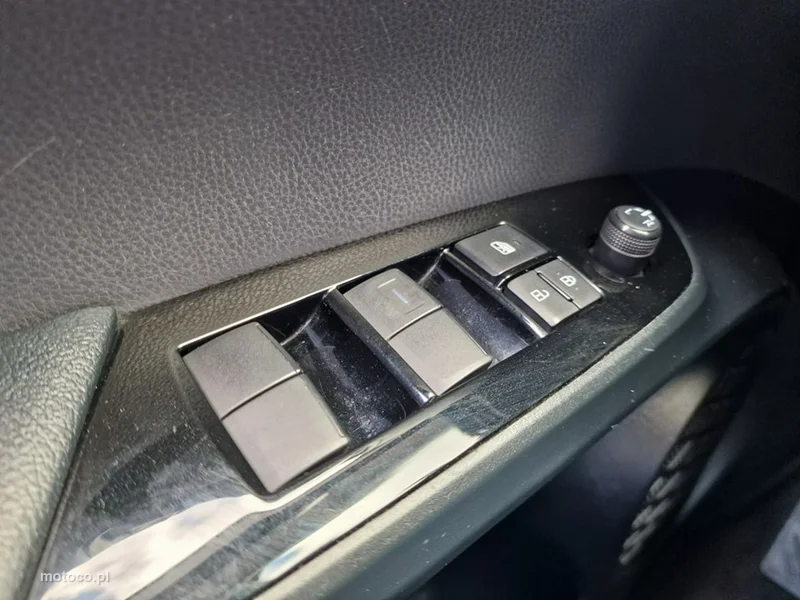 Toyota Prius+ XW50 9