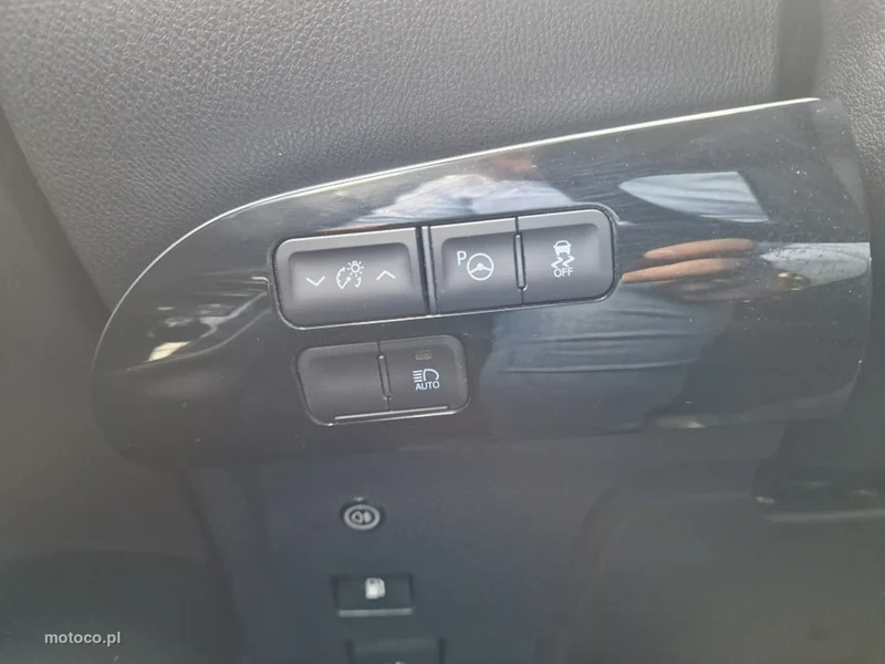 Toyota Prius+ XW50 10