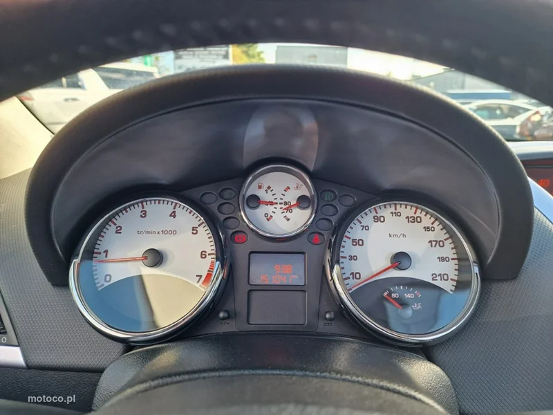 Peugeot 207 CC 15
